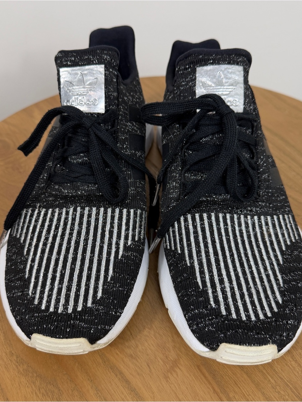 Adidas Swift Run Black Silver Metallic Running Sneaker Shoes 9.5